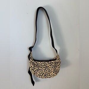 BAGGU Small Nylon Crescent Bag